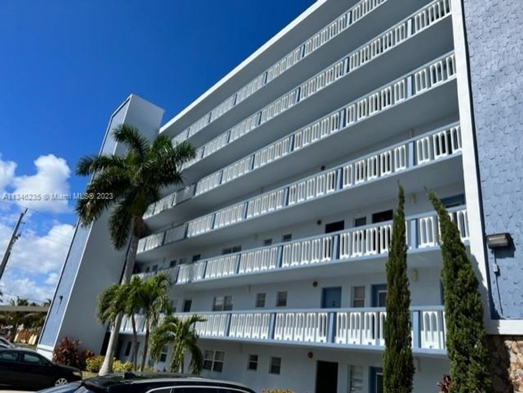 Photo of 300 NE 12th Ave #503, Hallandale Beach, FL 33009 (MLS # A11346235)