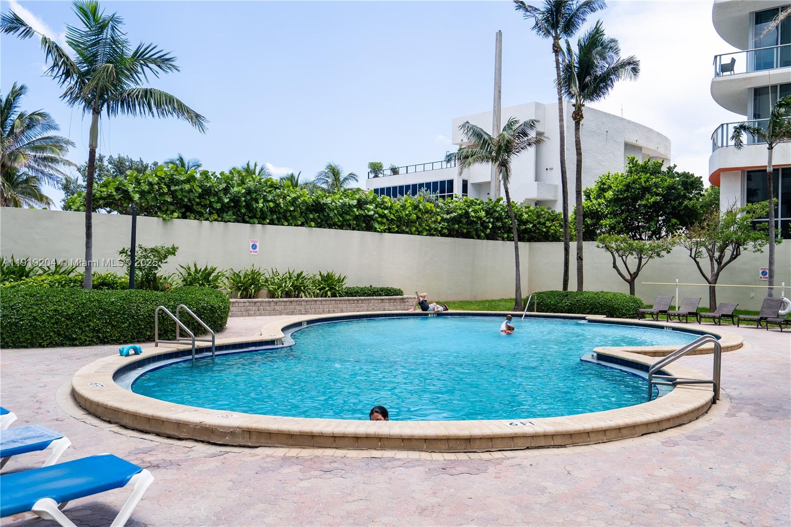 SIAN OCEAN RESIDENCES CON - Residential