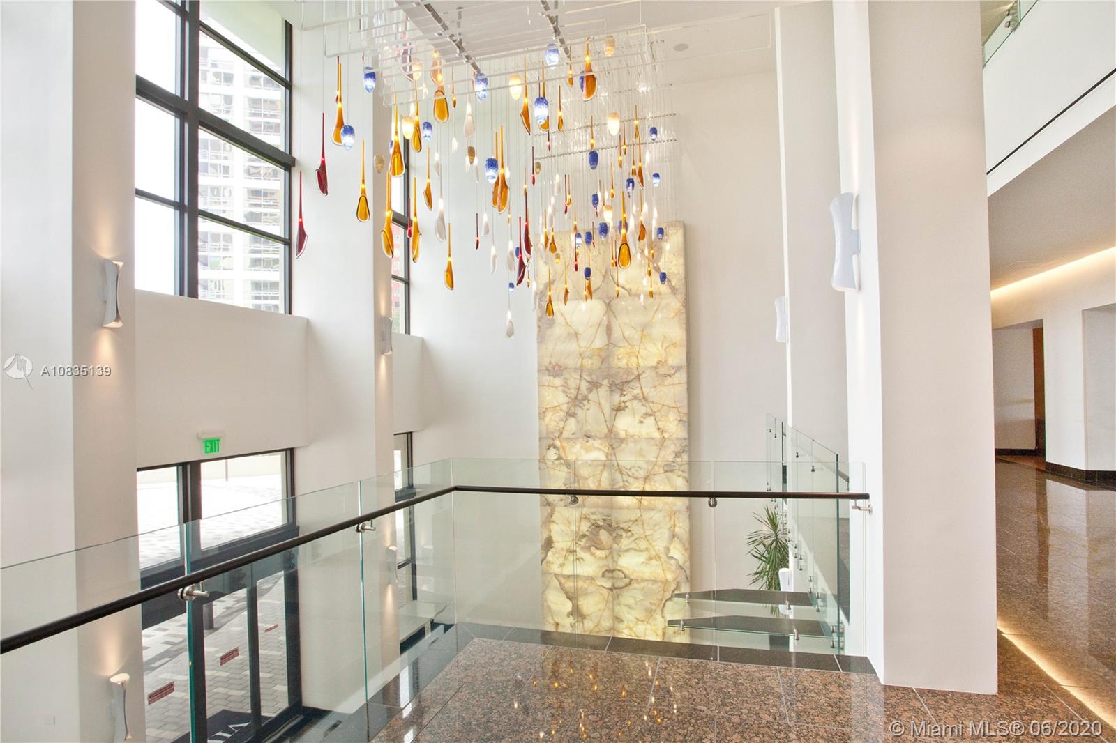 VILLA REGINA CONDO - Residential