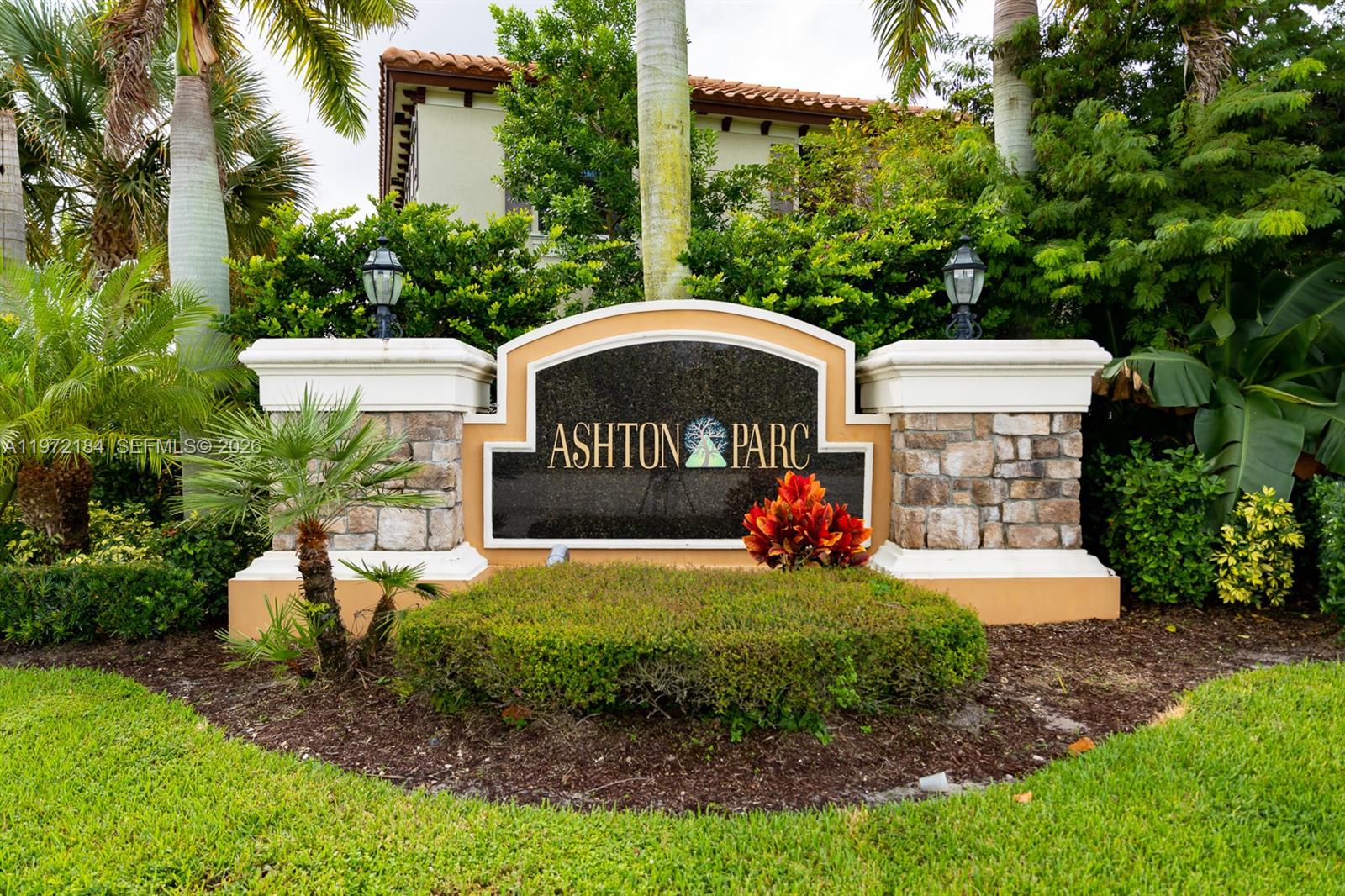 ASHTON PARC - Residential
