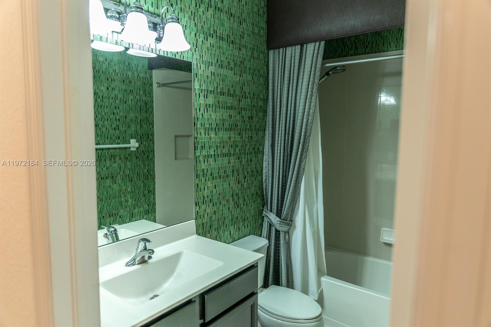 ASHTON PARC - Residential