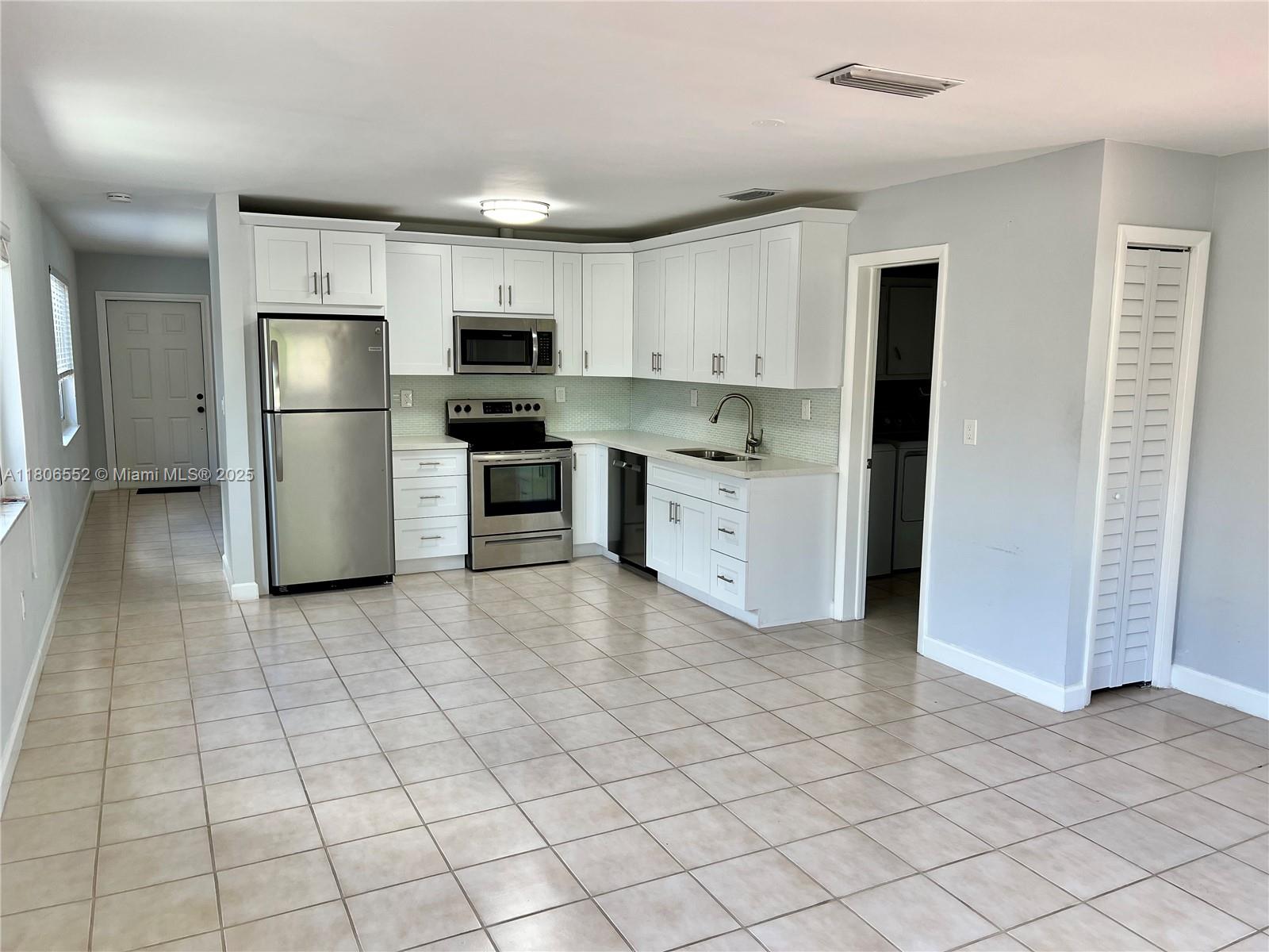 FLAGLER GROVE ESTATES EXT - Residential Income