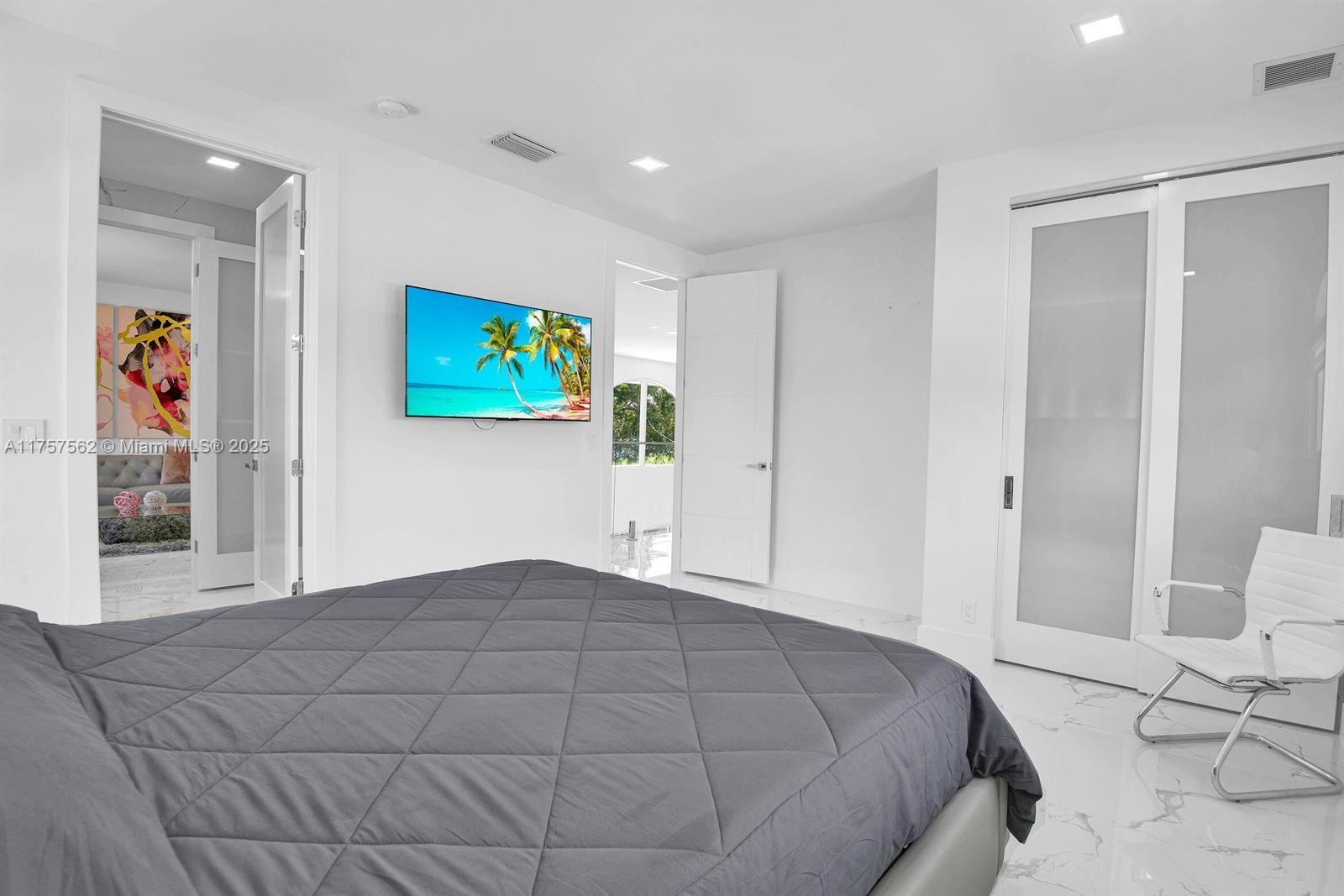 GRAND OAKS OF ARVIDA COUN - Residential Lease