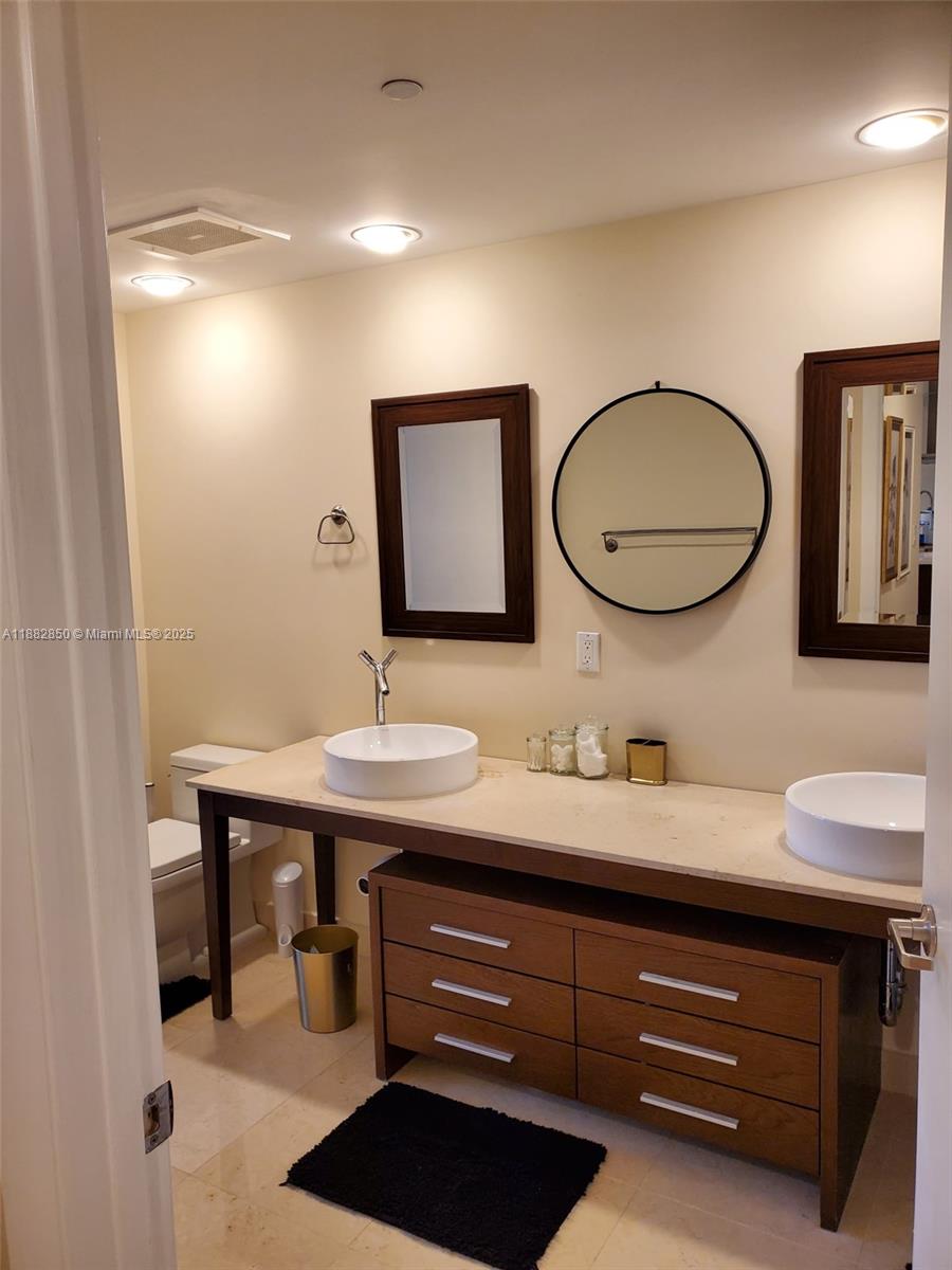 ICON BRICKELL NO TWO - Residential Lease
