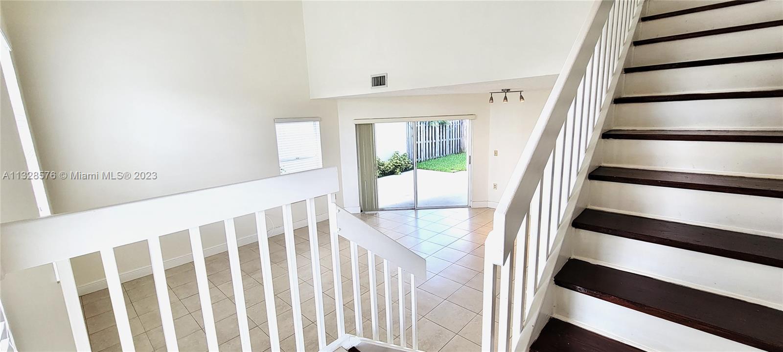 AMARETTO - Residential Lease