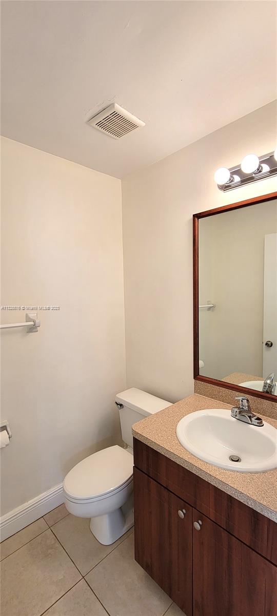 AMARETTO - Residential Lease