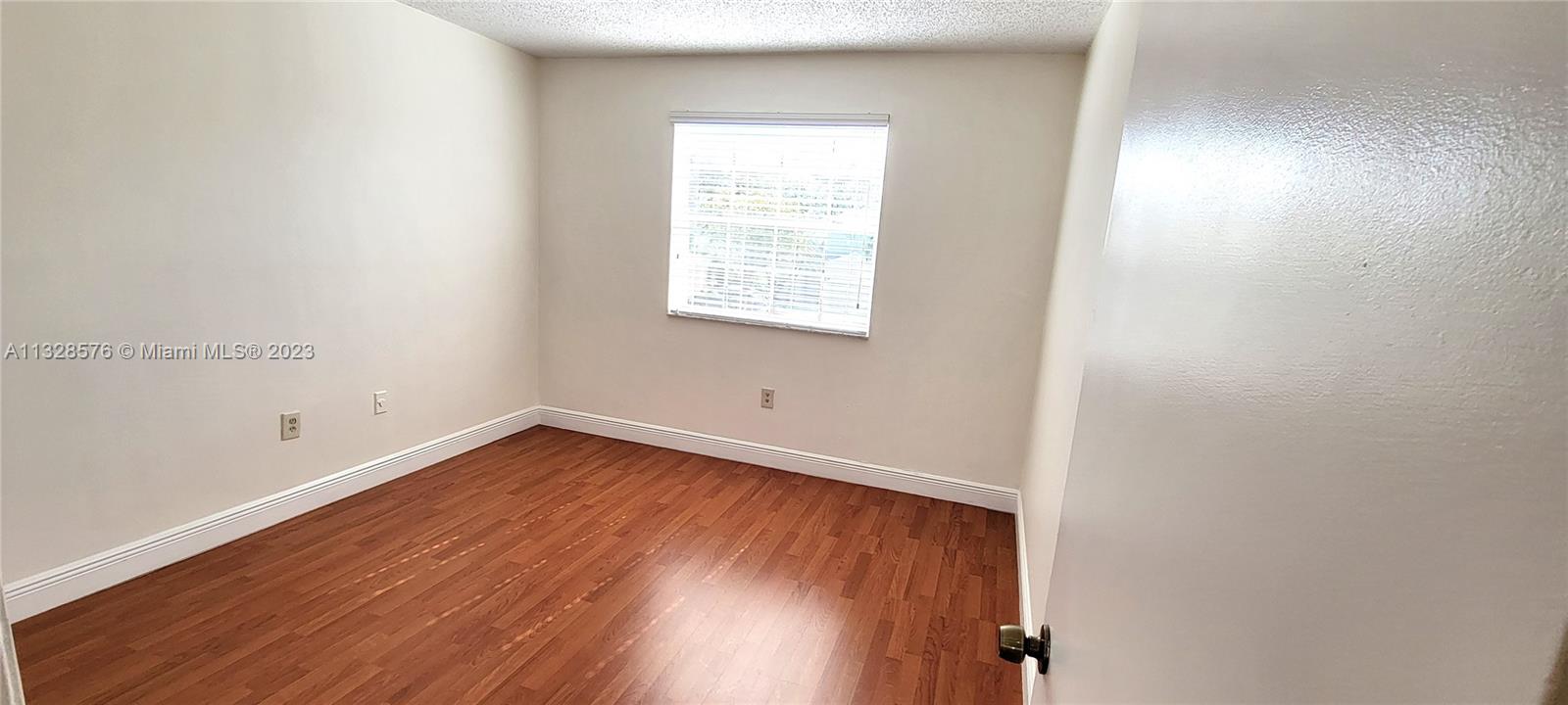 AMARETTO - Residential Lease