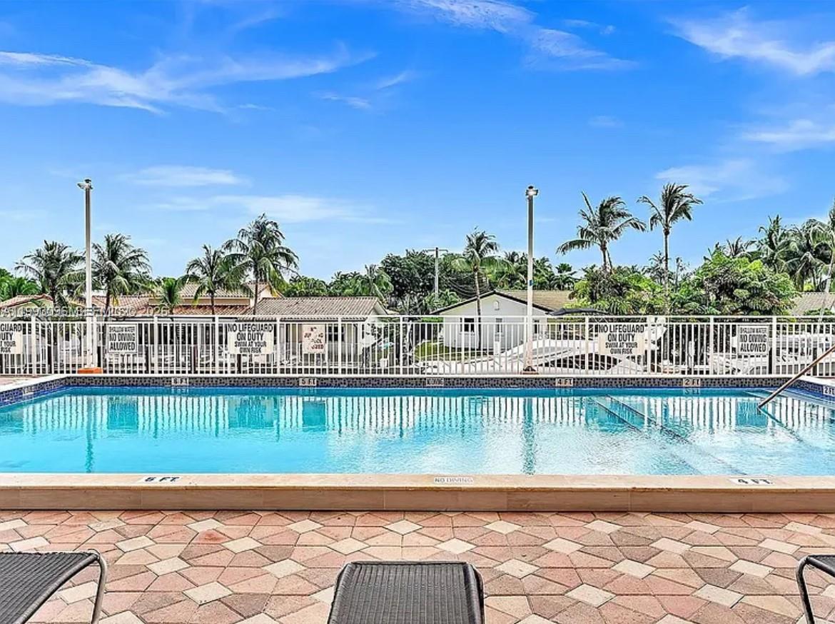 WATERSIDE TOWERS CONDO - Residential