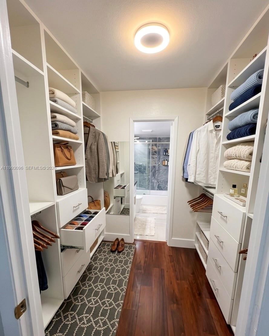 WATERSIDE TOWERS CONDO - Residential