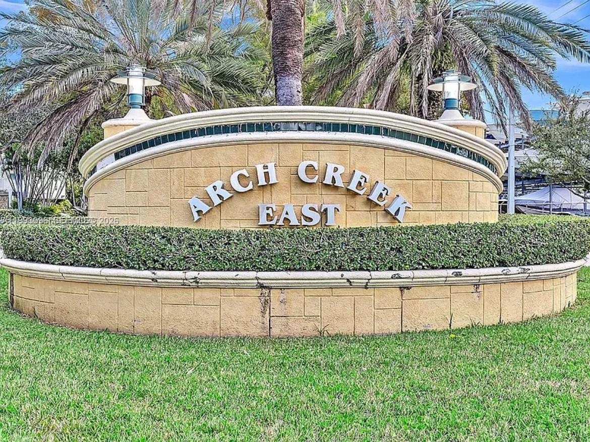 WATERSIDE TOWERS CONDO - Residential