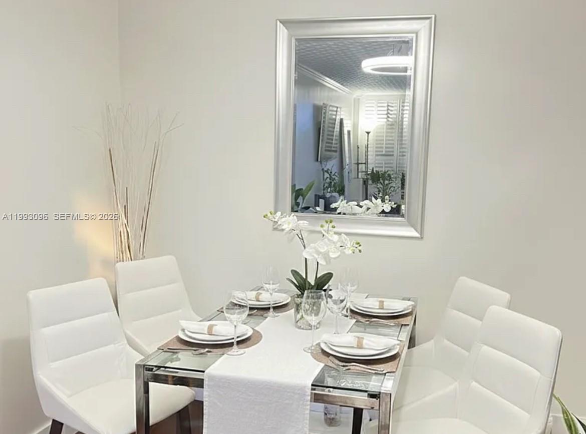 2450 NE 135th St 103