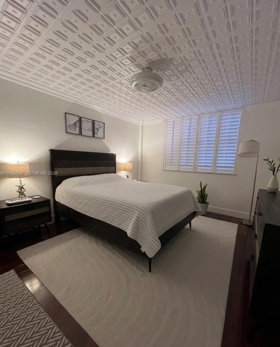 WATERSIDE TOWERS CONDO - Residential