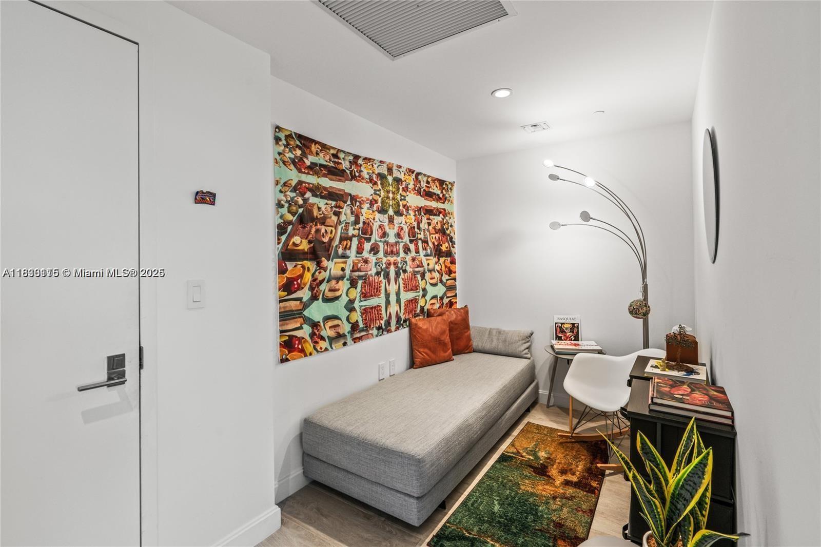 55 SW 9th St 1801