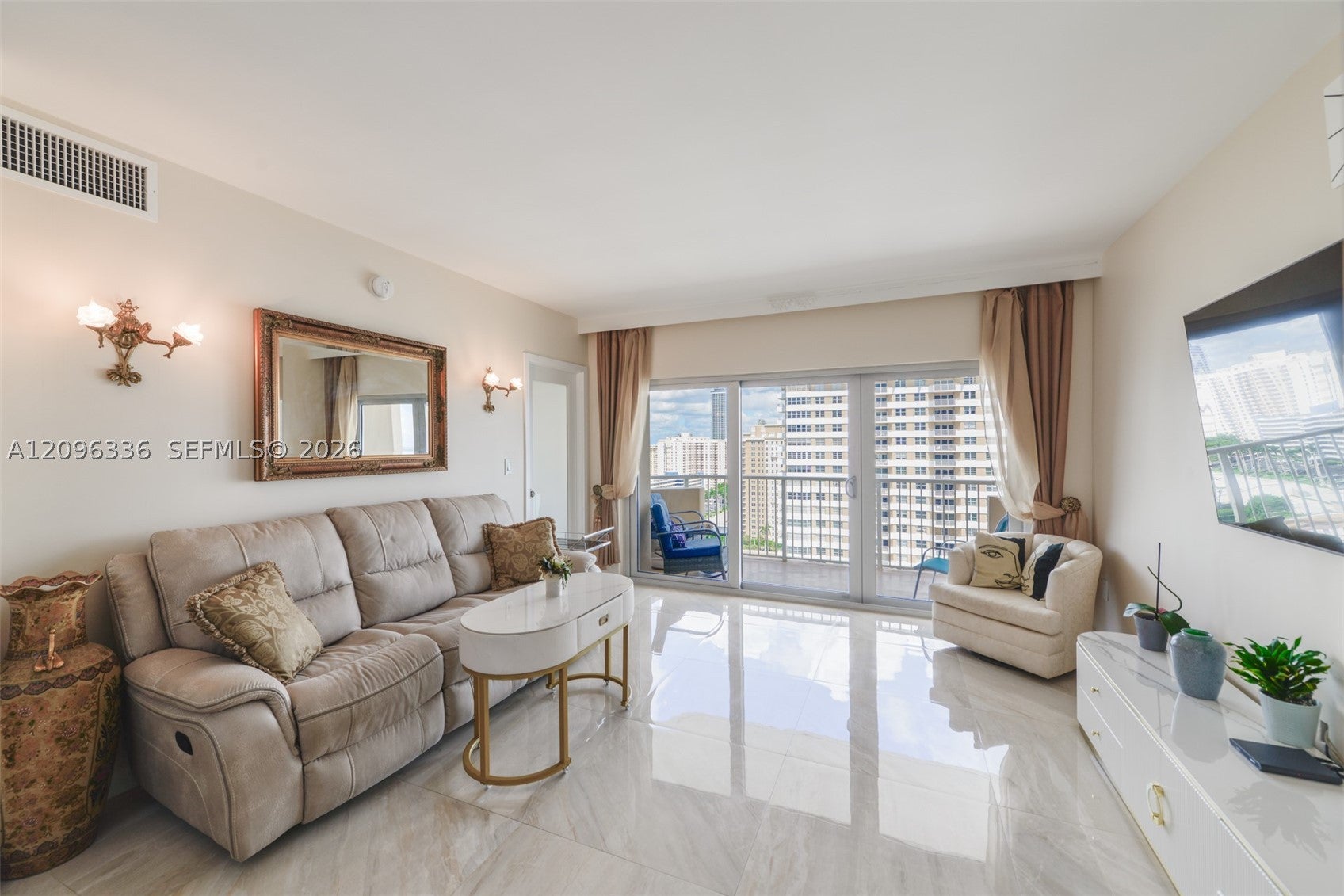 1980 S Ocean Dr 18D