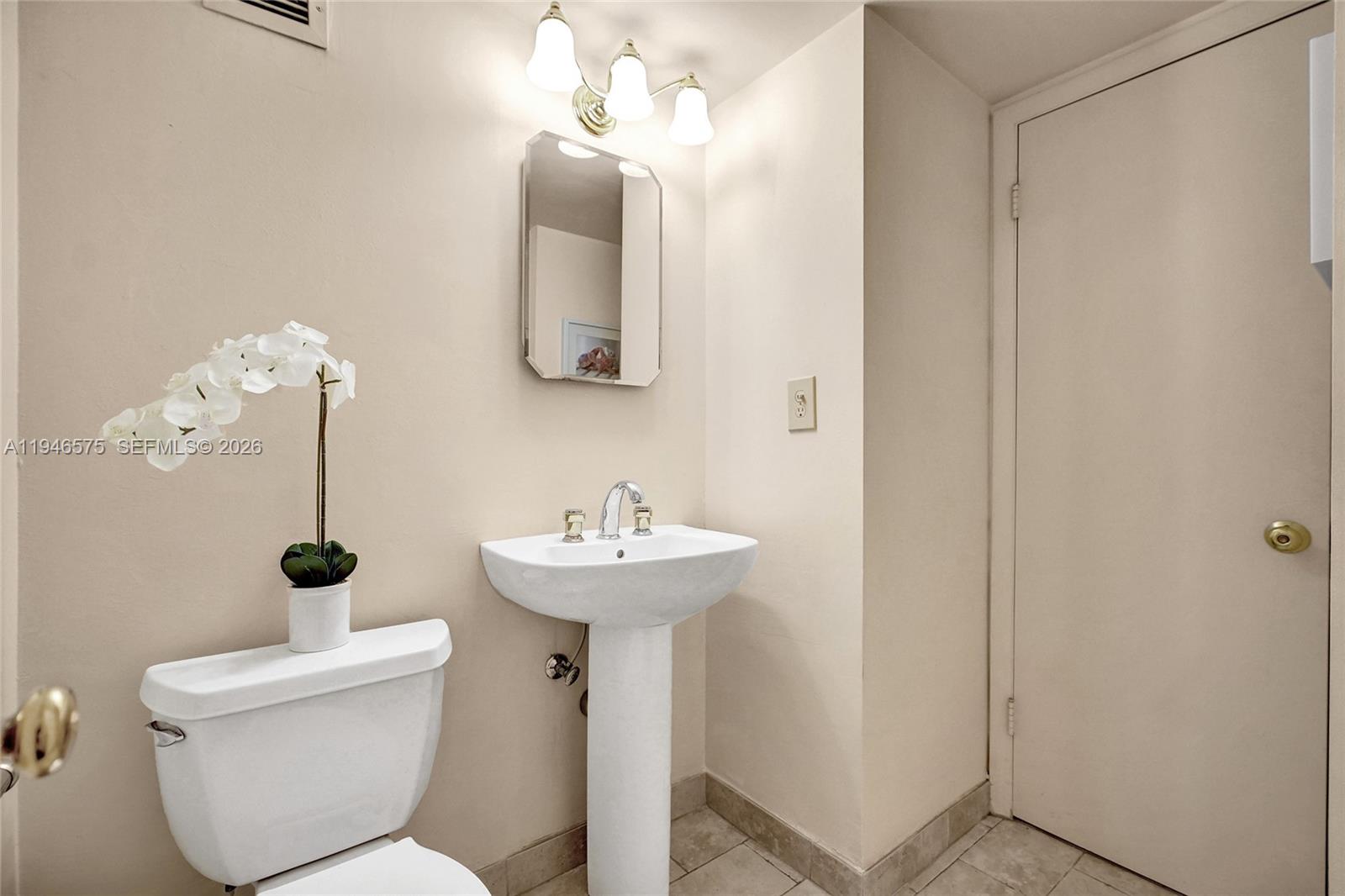 ISLAND TERRACE CONDO - Residential