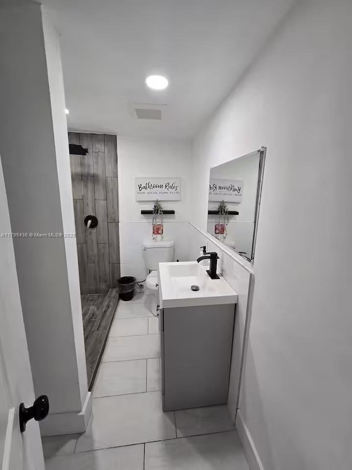 Rental Property at 845 Nw 3rd St C, Miami, Broward County, Florida - Bedrooms: 2 
Bathrooms: 1  - $2,400 MO.