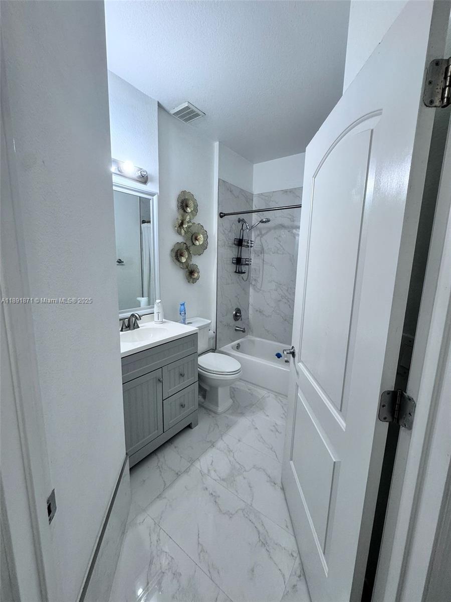 VILLAS DEL CAMPO SUB - Residential