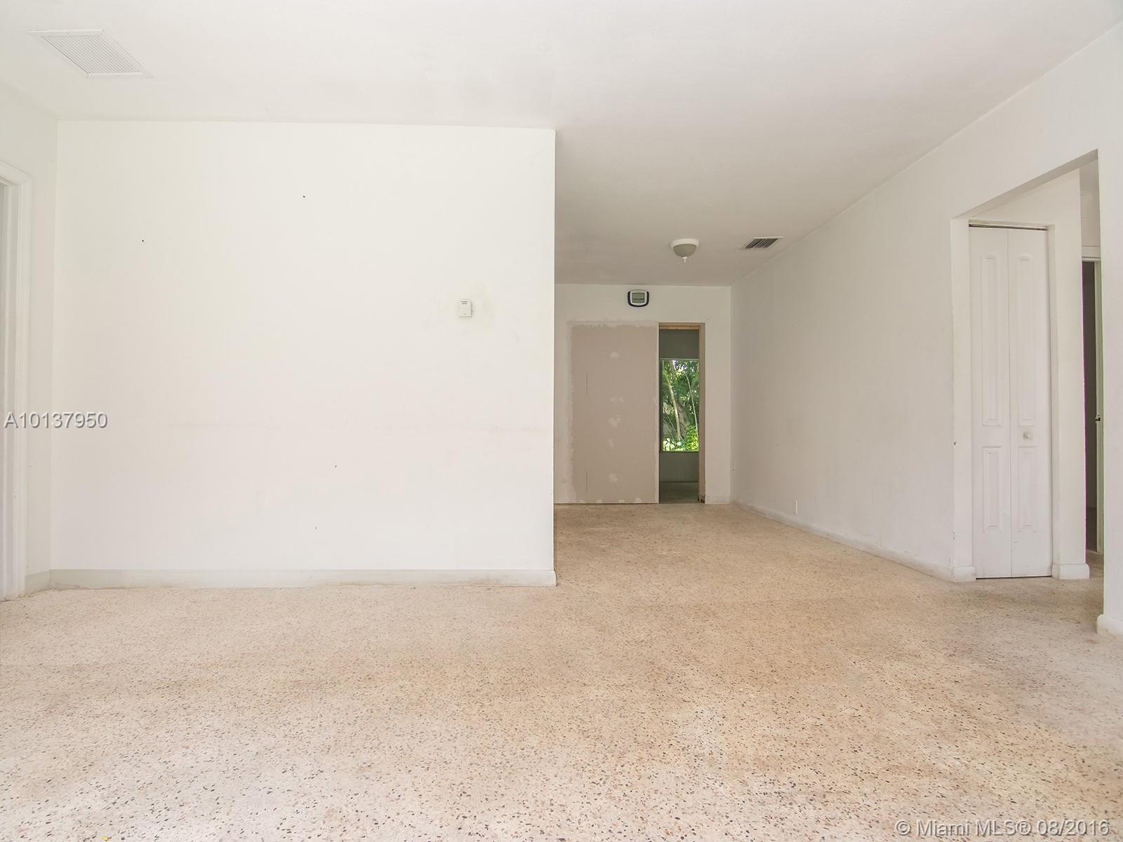 Cambria Heights - Residential