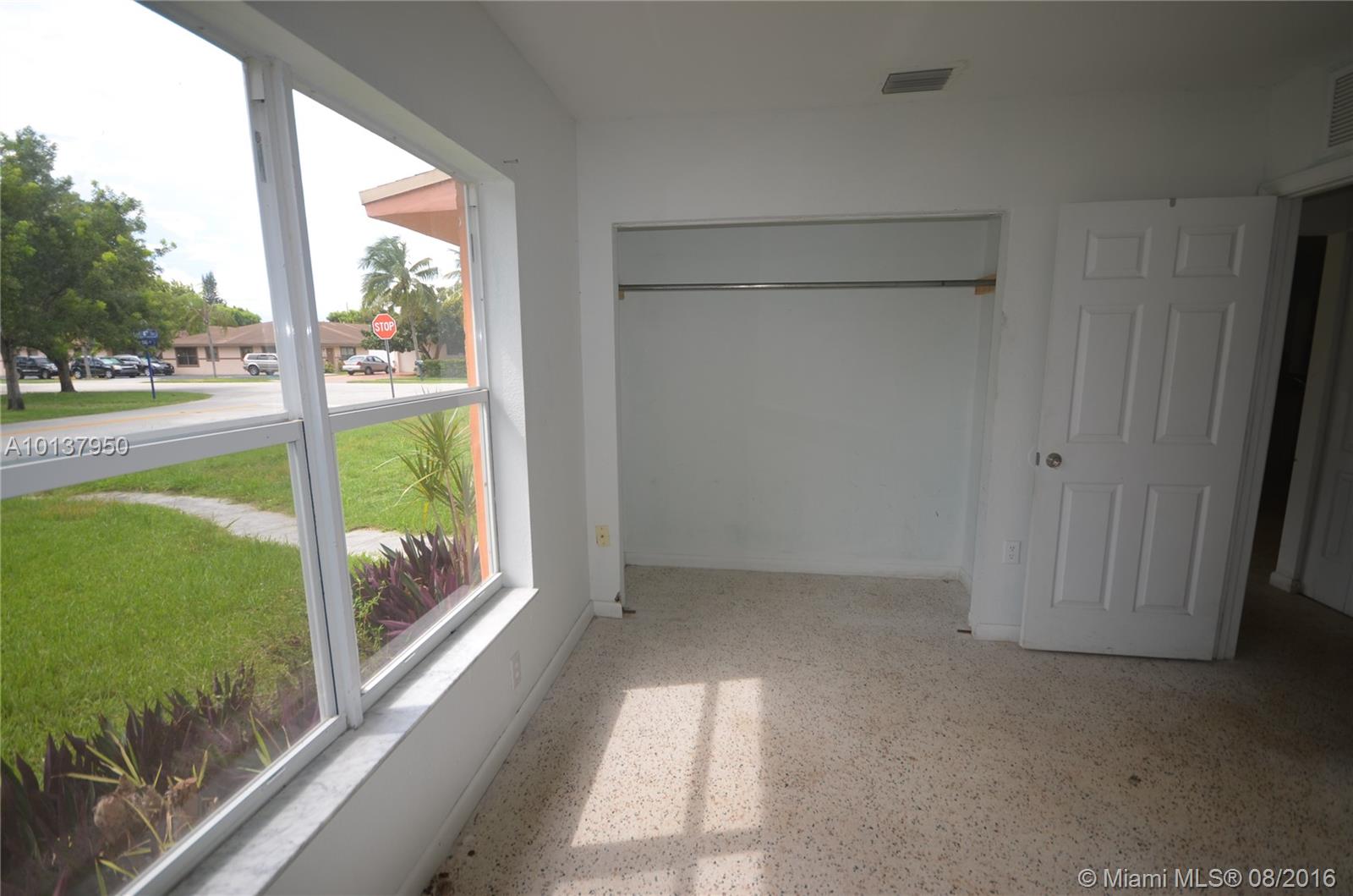 Cambria Heights - Residential