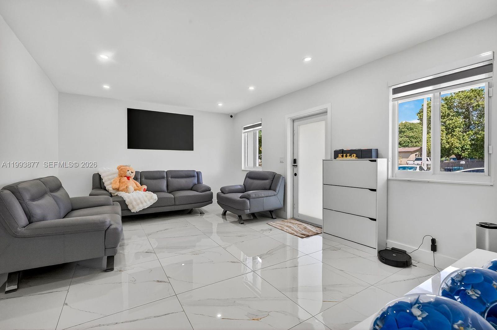 SIERRA MIRADA REPLAT - Residential