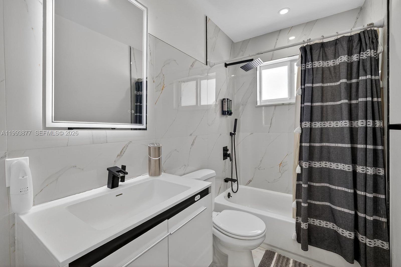 SIERRA MIRADA REPLAT - Residential