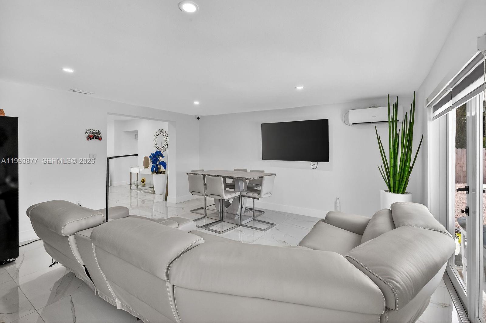 SIERRA MIRADA REPLAT - Residential