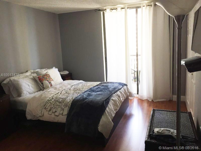 BRICKELL KEY II - Residential