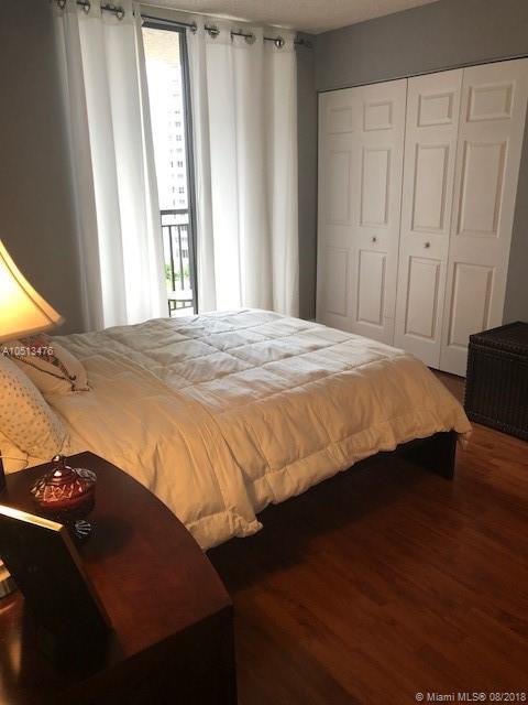 BRICKELL KEY II - Residential