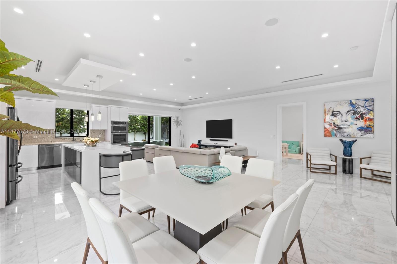 CORAL PINES - Residential