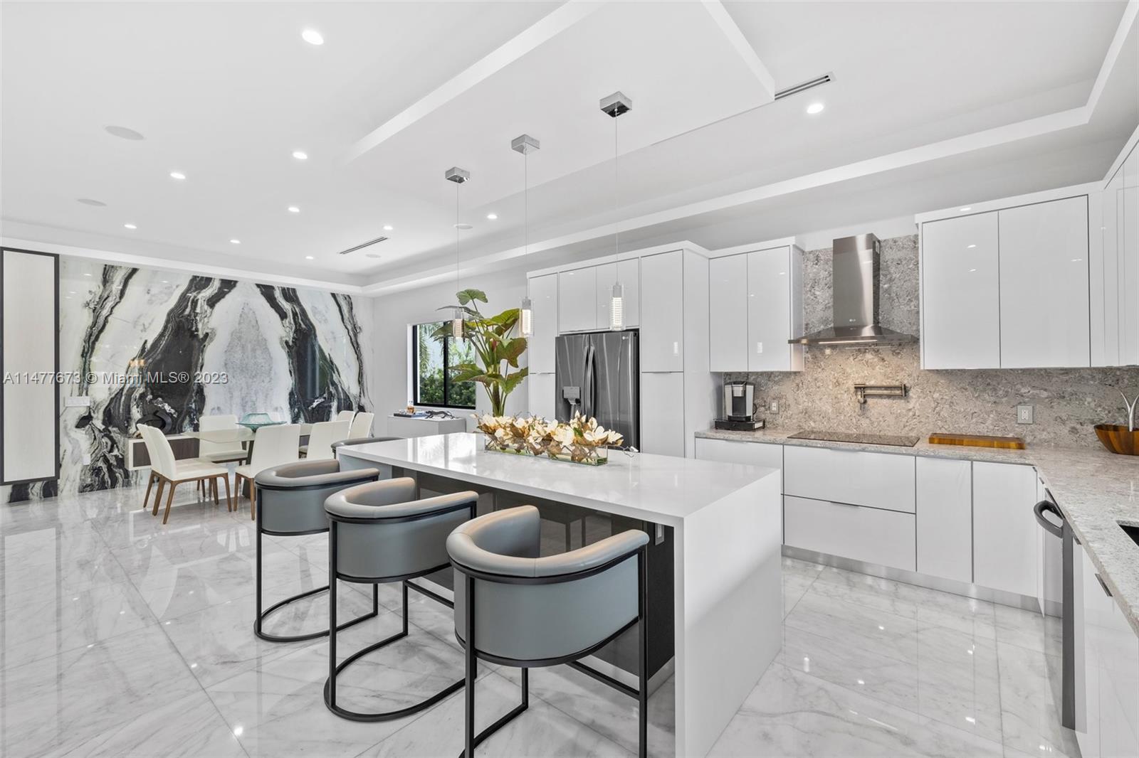 CORAL PINES - Residential