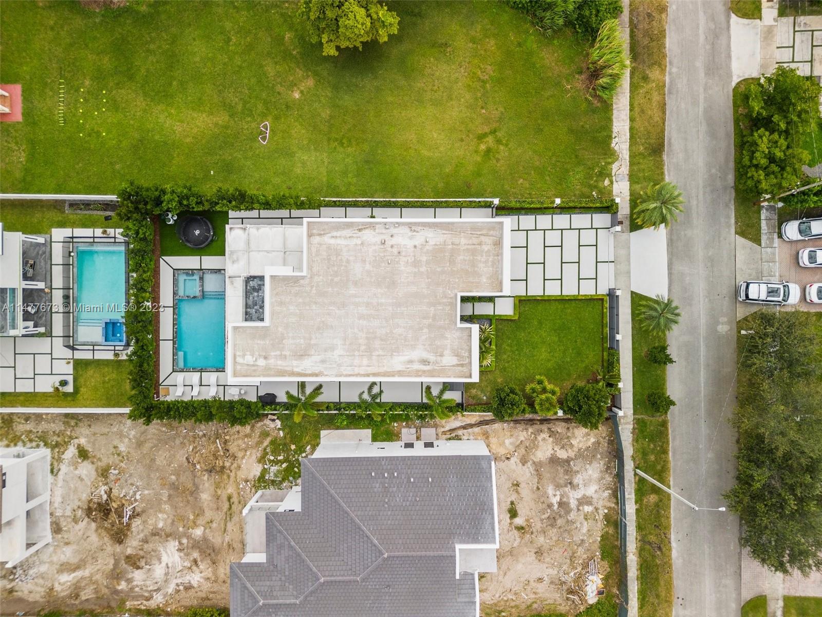 CORAL PINES - Residential