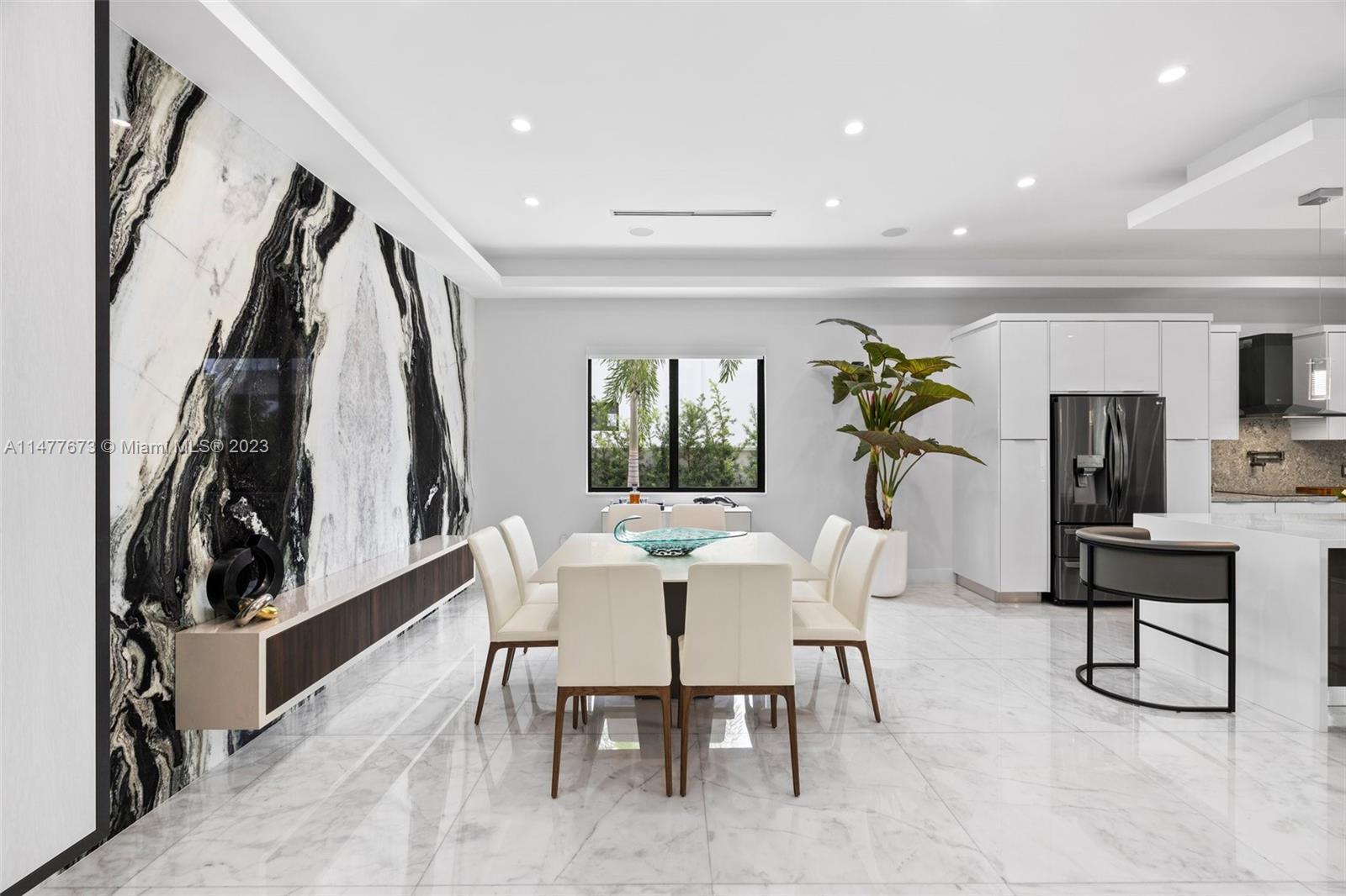 CORAL PINES - Residential