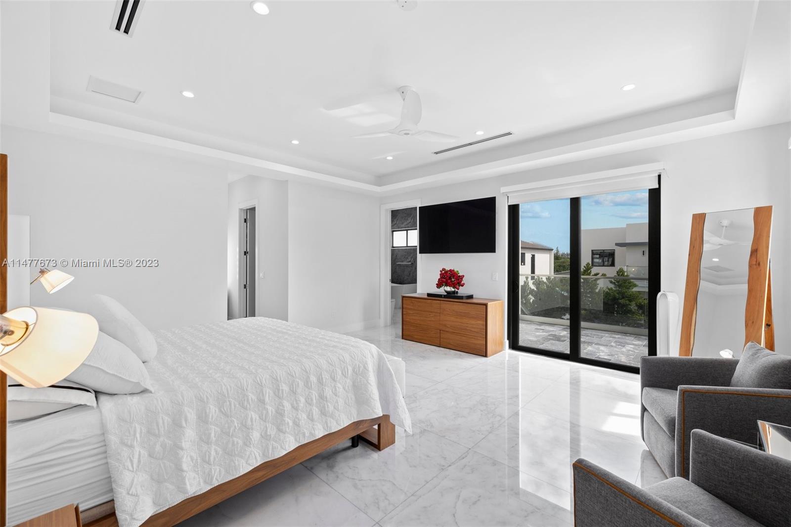 CORAL PINES - Residential