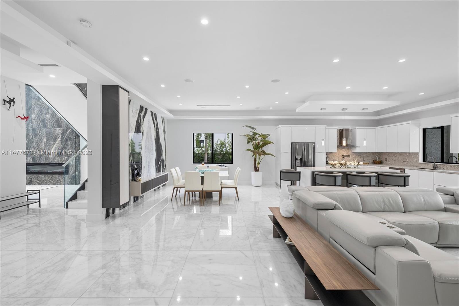 CORAL PINES - Residential