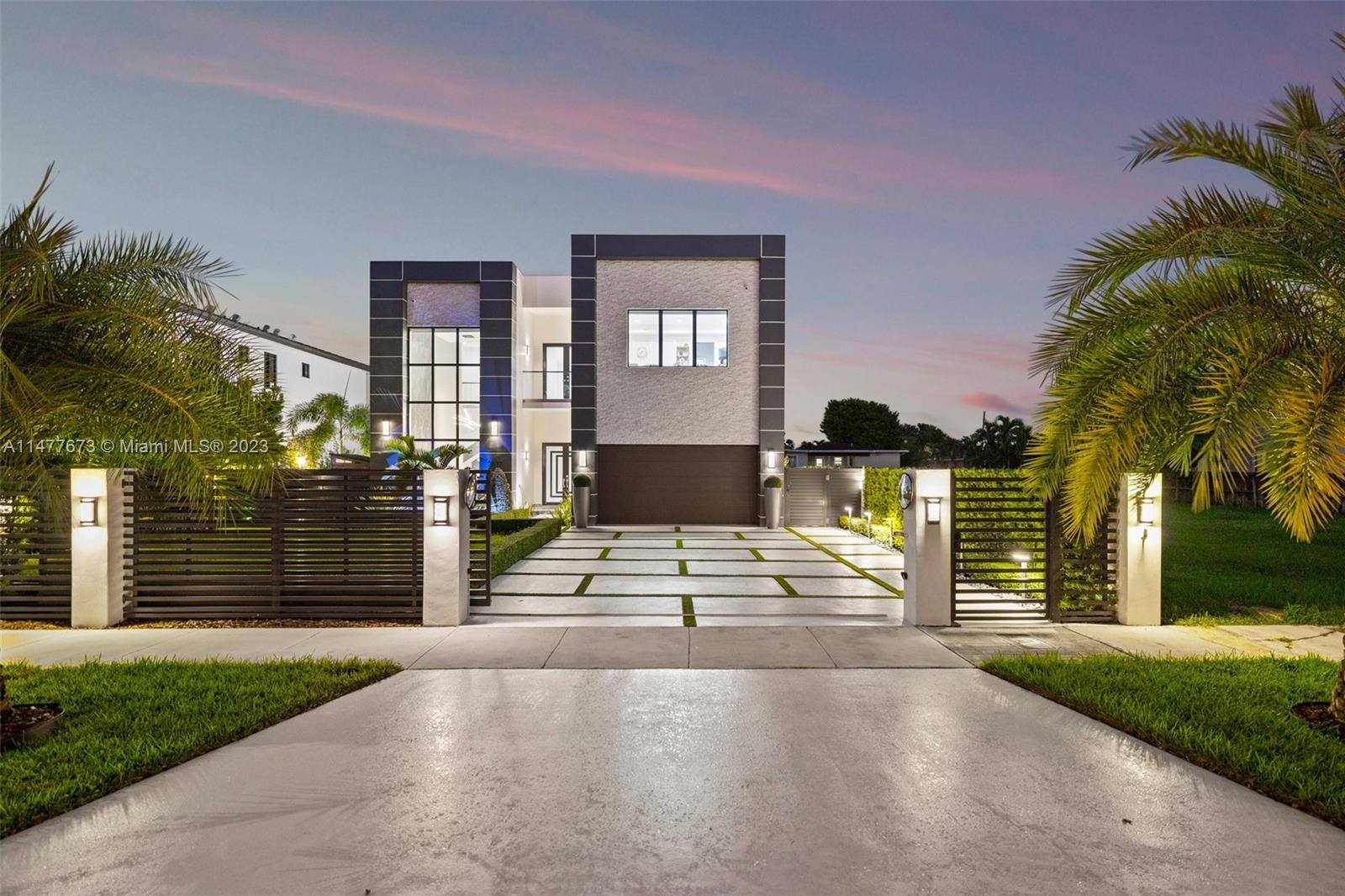 CORAL PINES - Residential