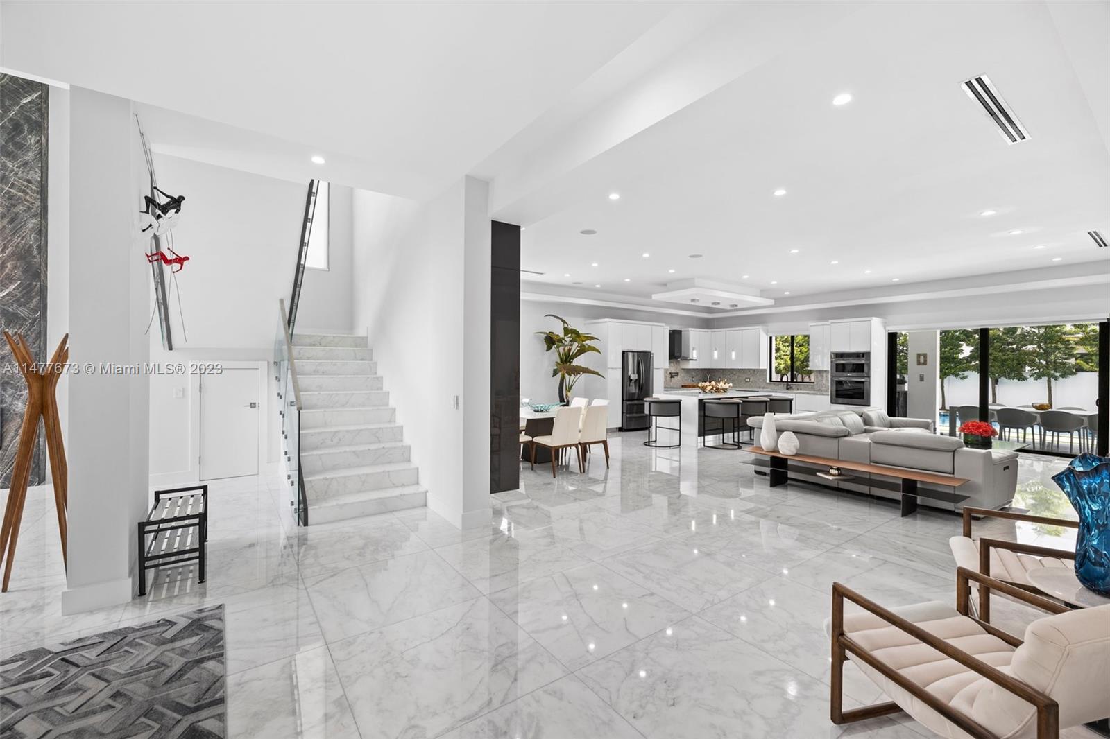 CORAL PINES - Residential