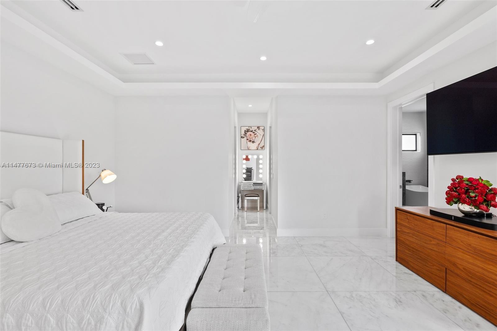 CORAL PINES - Residential