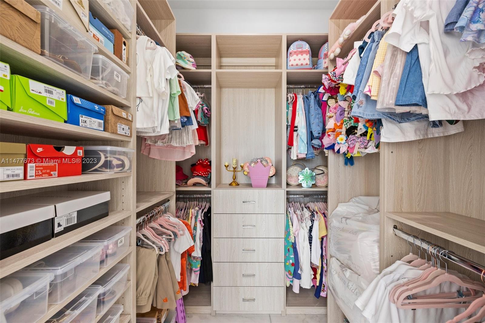 CORAL PINES - Residential