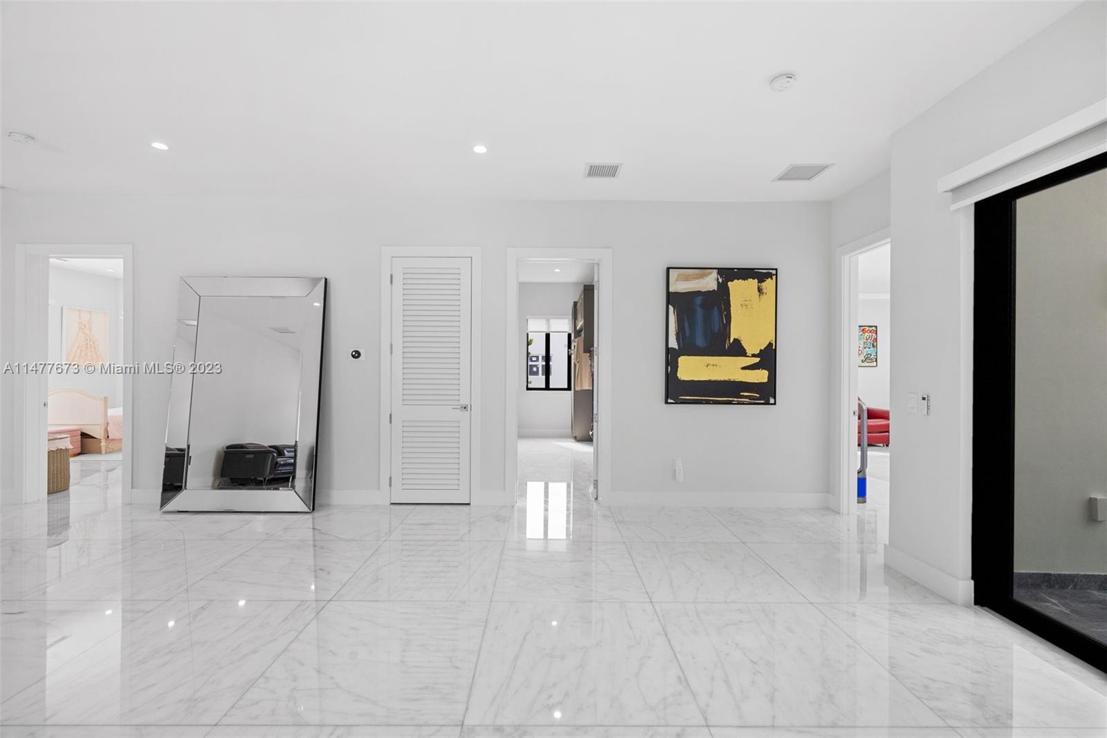 CORAL PINES - Residential