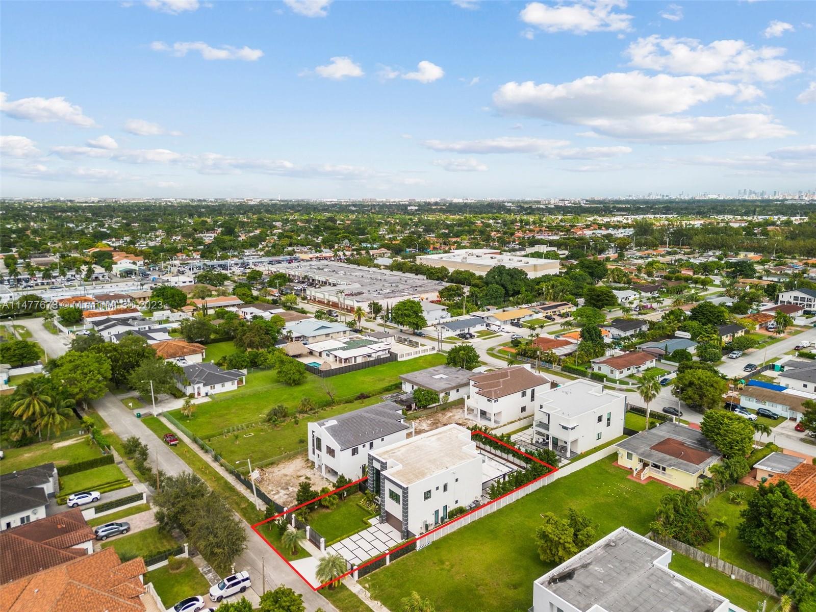 CORAL PINES - Residential