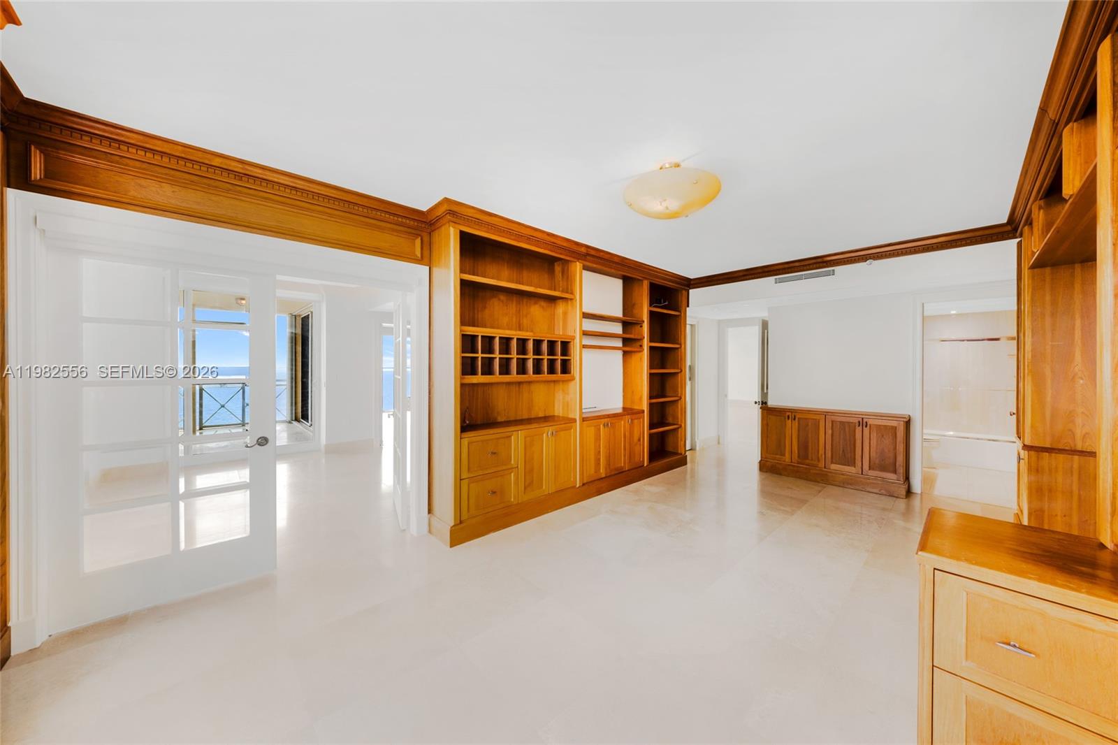 GRAND BAY TOWER CONDO - Residential