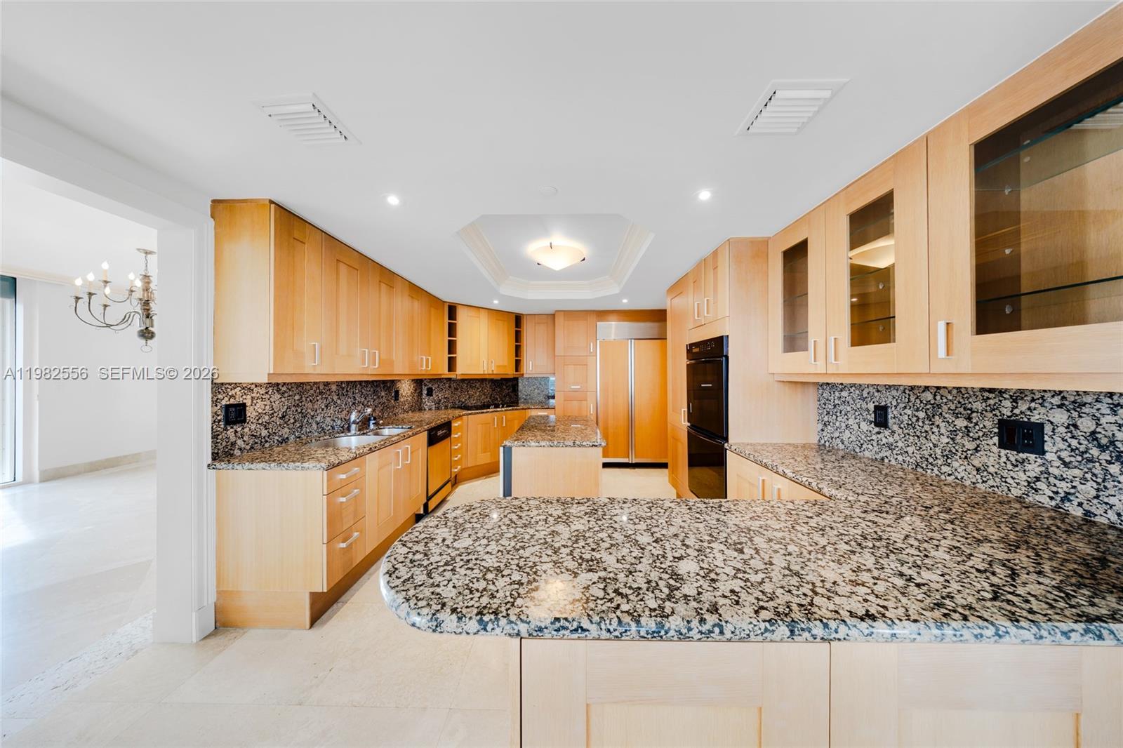 GRAND BAY TOWER CONDO - Residential