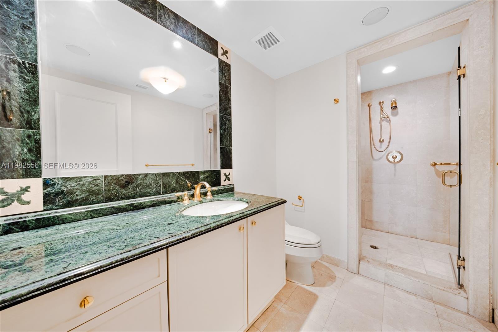 GRAND BAY TOWER CONDO - Residential