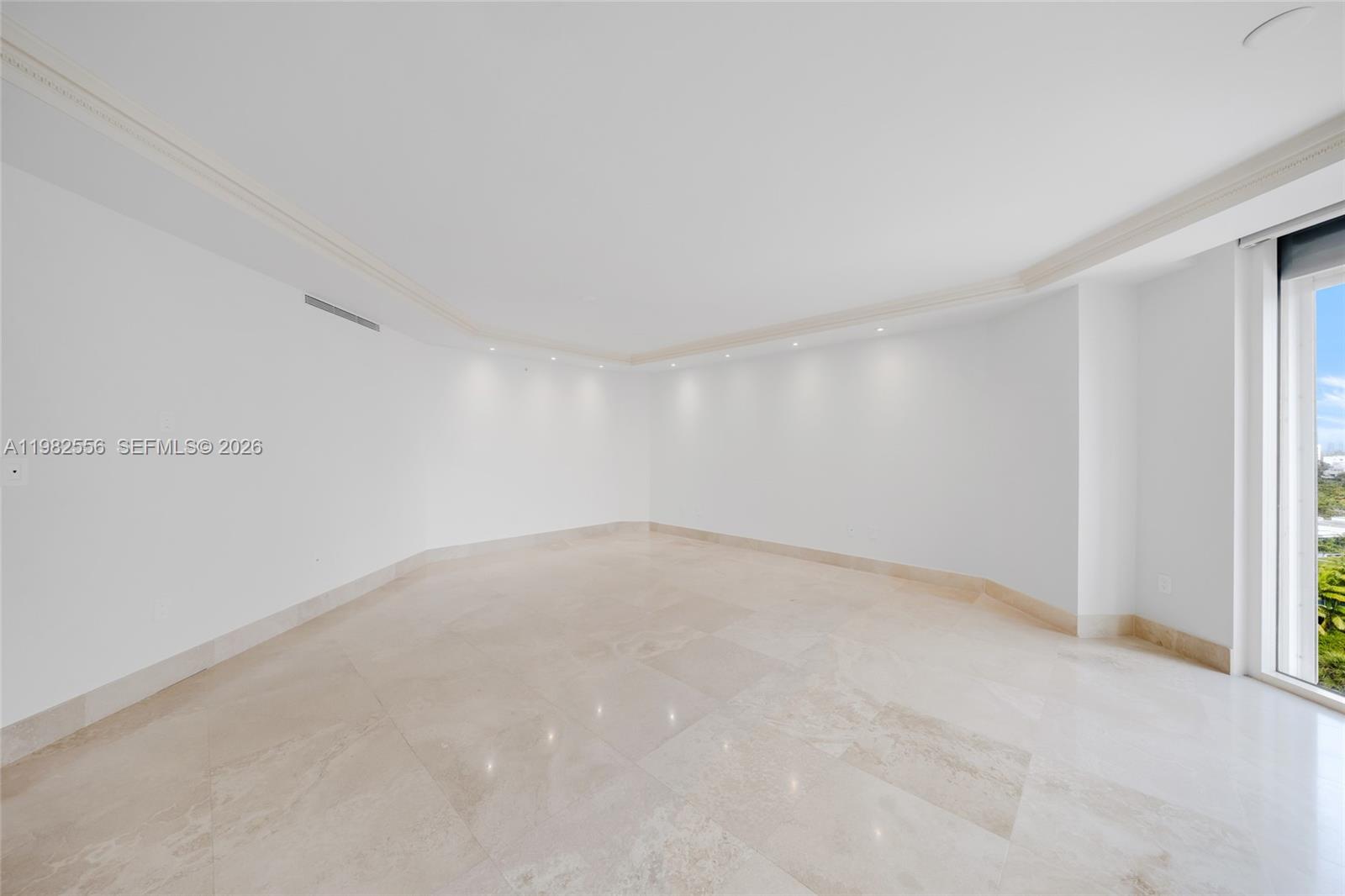 GRAND BAY TOWER CONDO - Residential