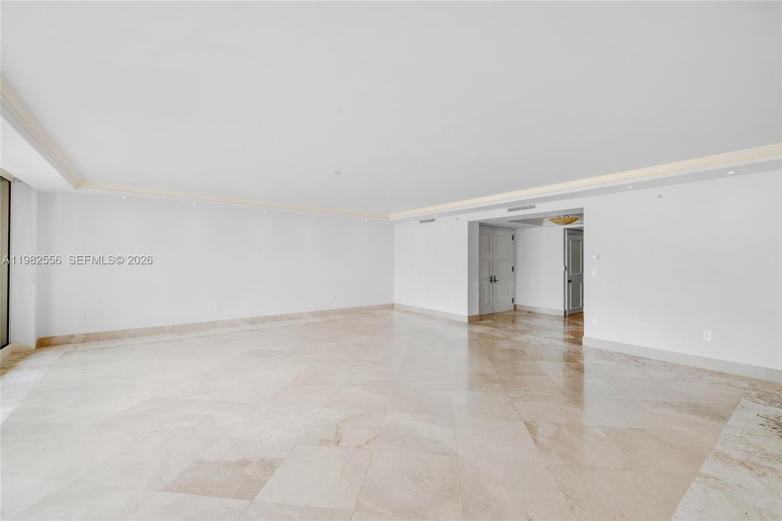 GRAND BAY TOWER CONDO - Residential