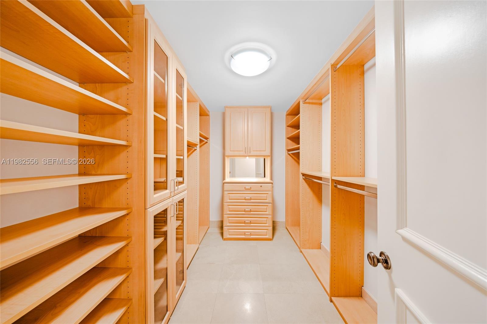 GRAND BAY TOWER CONDO - Residential