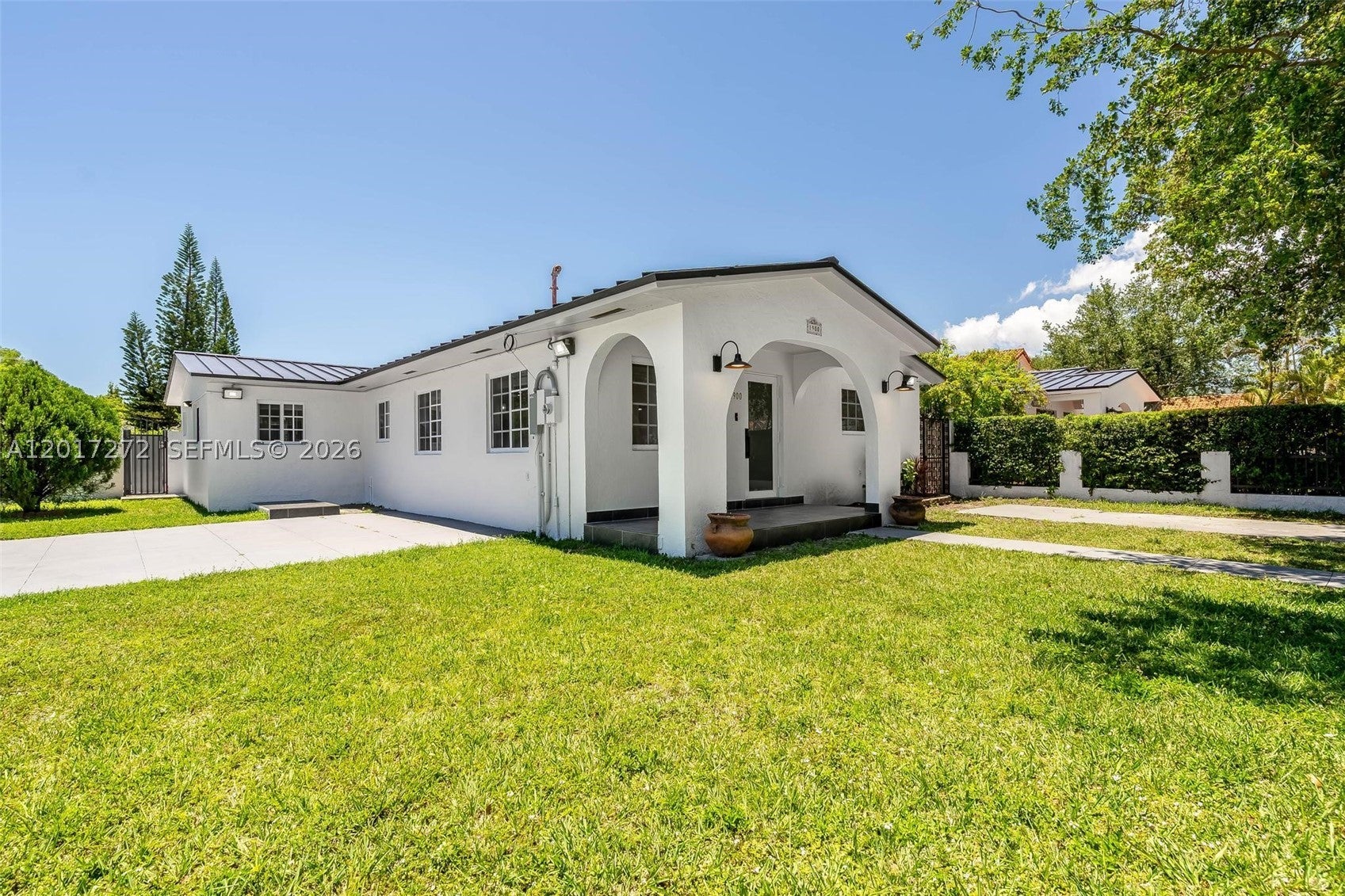 1900 SW 24th St