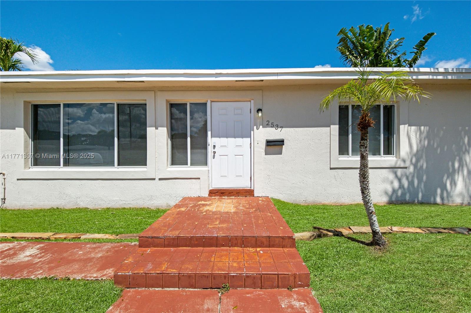 Property for Sale at 2537 Adams St, Hollywood, Broward County, Florida - Bedrooms: 2 
Bathrooms: 1  - $465,000