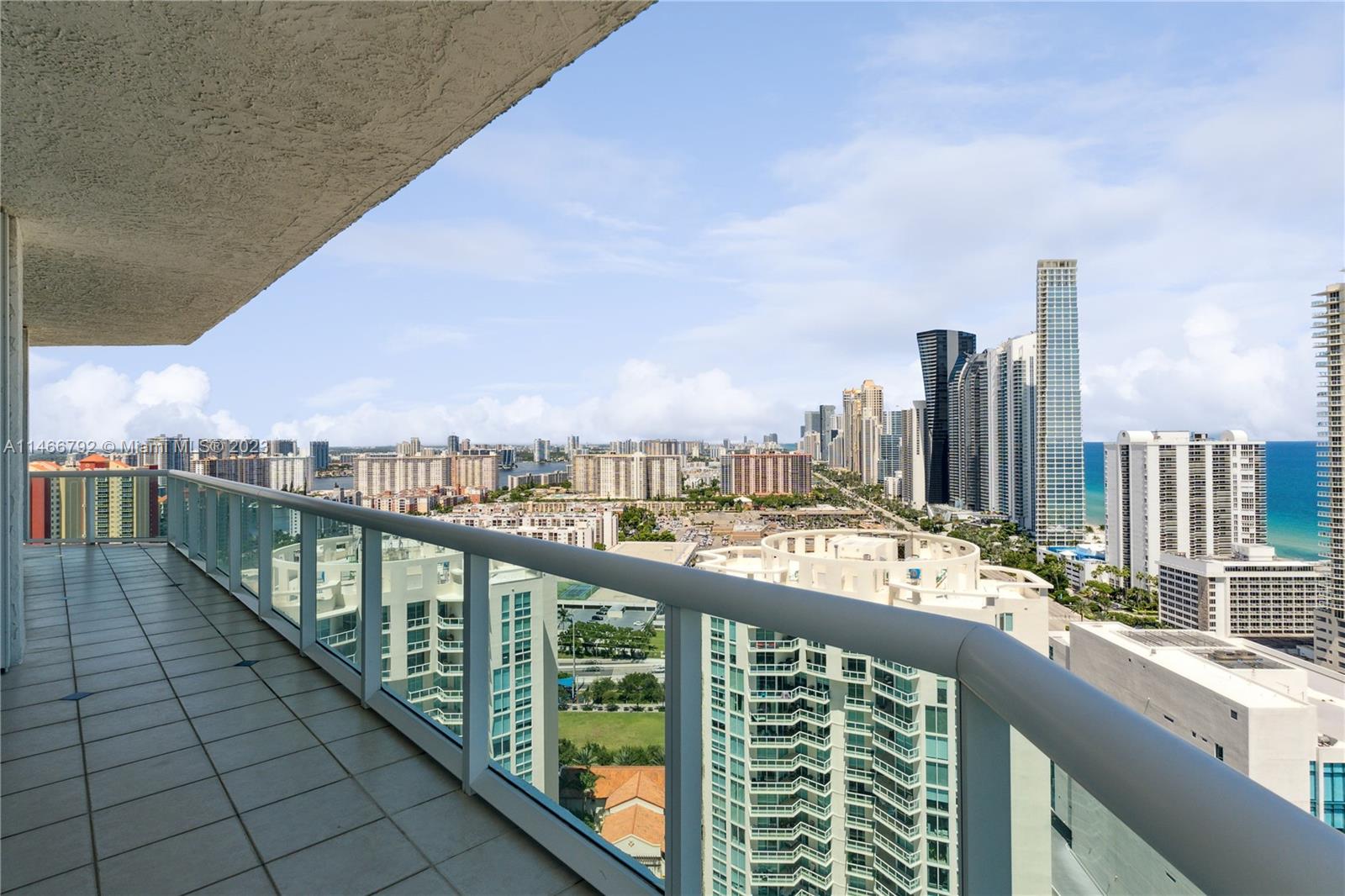 OCEANIA IV CONDO - Residential