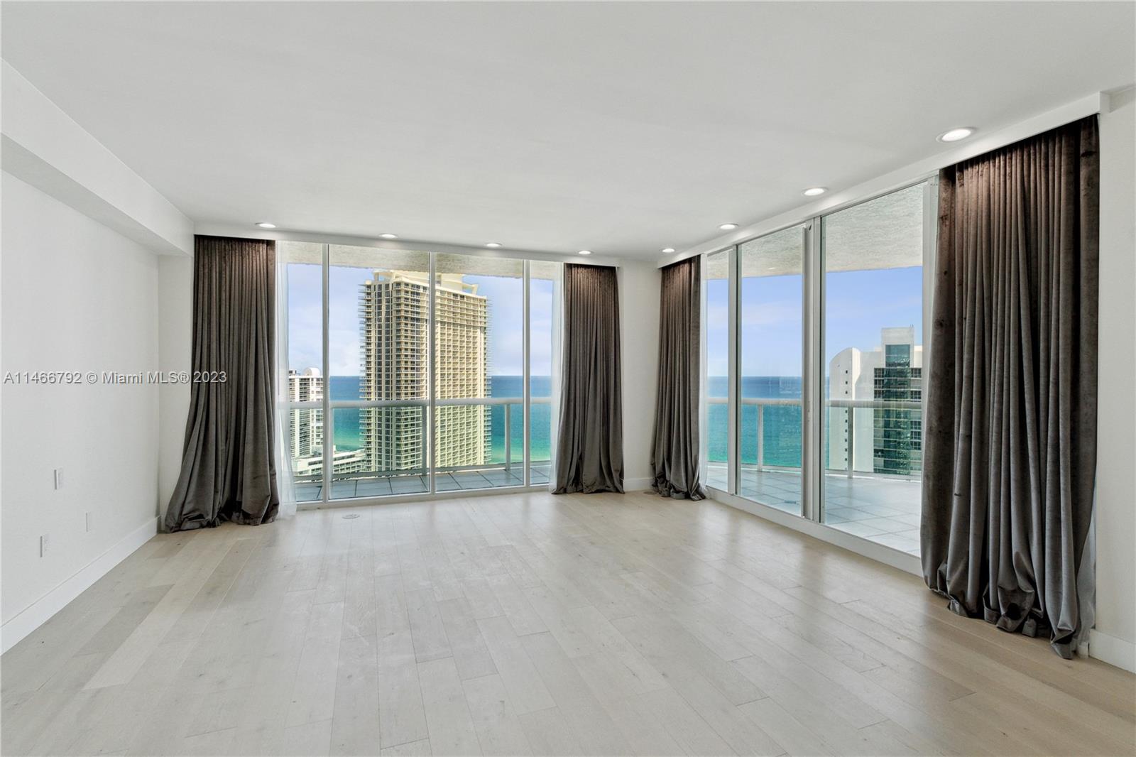 OCEANIA IV CONDO - Residential